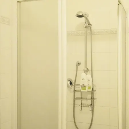 A Casa Romar 3* Turín